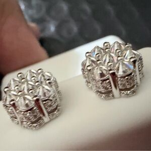 Custom made vvs 925 moissanite earring 1 of 1